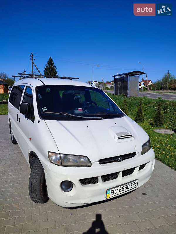 Hyundai H 200 (2000)