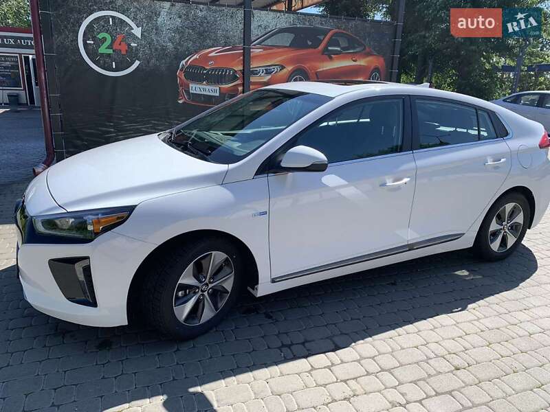 Hyundai Ioniq (2017)