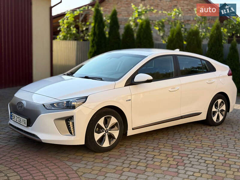 Hyundai Ioniq (2017)