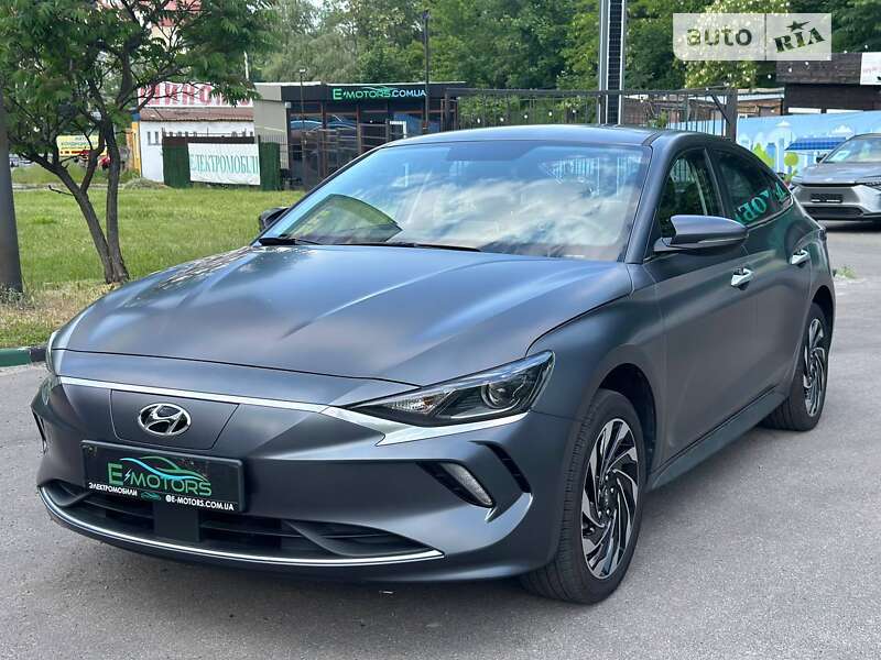 Hyundai Lafesta (2021)