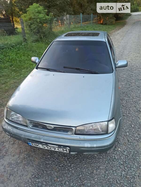 Hyundai Lantra (1992)