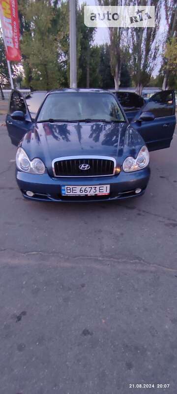 Hyundai Sonata (2001)