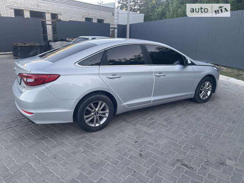 Hyundai Sonata lf (2016)