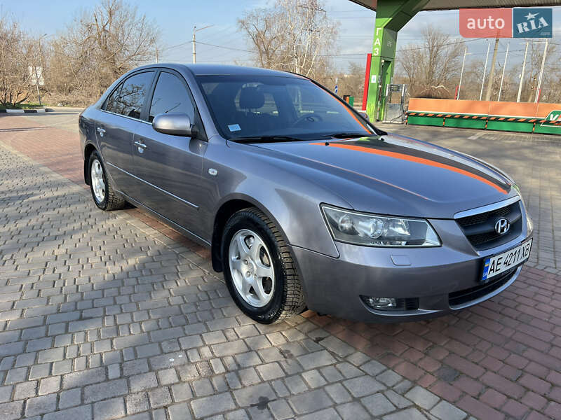Hyundai Sonata (2007)