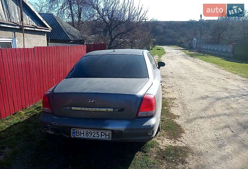 Hyundai Sonata (1999)