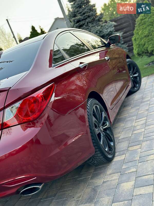 Hyundai Sonata (2012)
