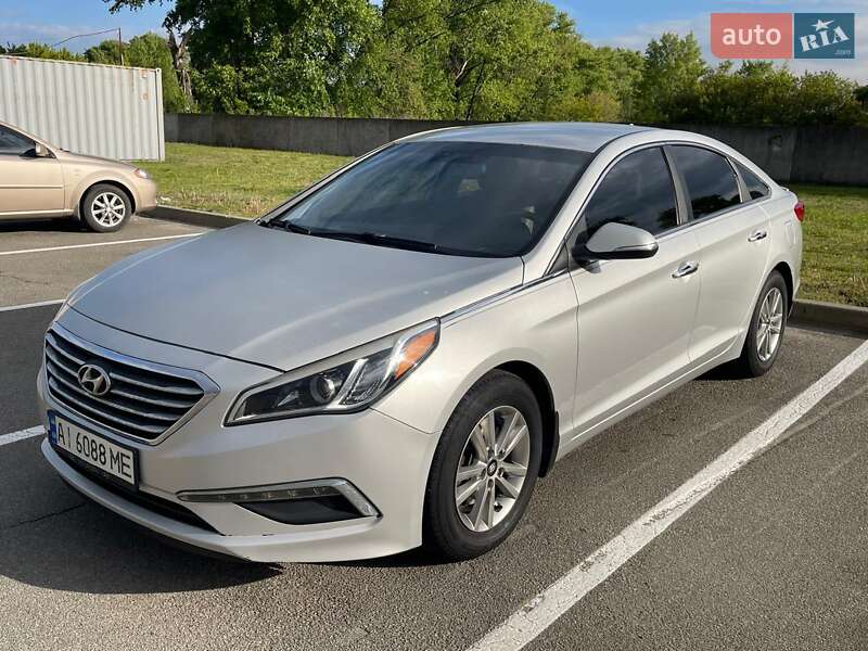 Hyundai Sonata (2015)