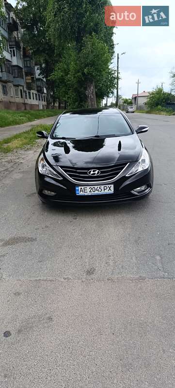 Hyundai Sonata (2010)