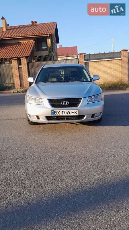 Hyundai Sonata (2005)