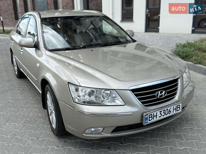 Hyundai Sonata (2009)