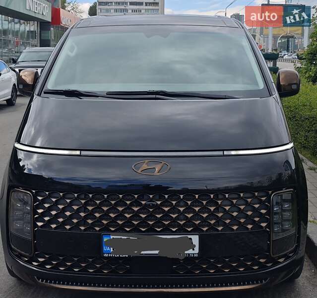 Hyundai Staria (2022)