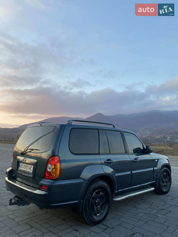 Hyundai Terracan (2002)