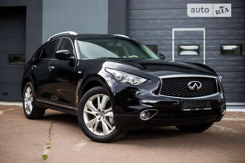 Infiniti Fx30d (2012)