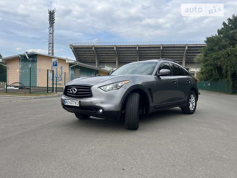 Infiniti Fx35 (2011)