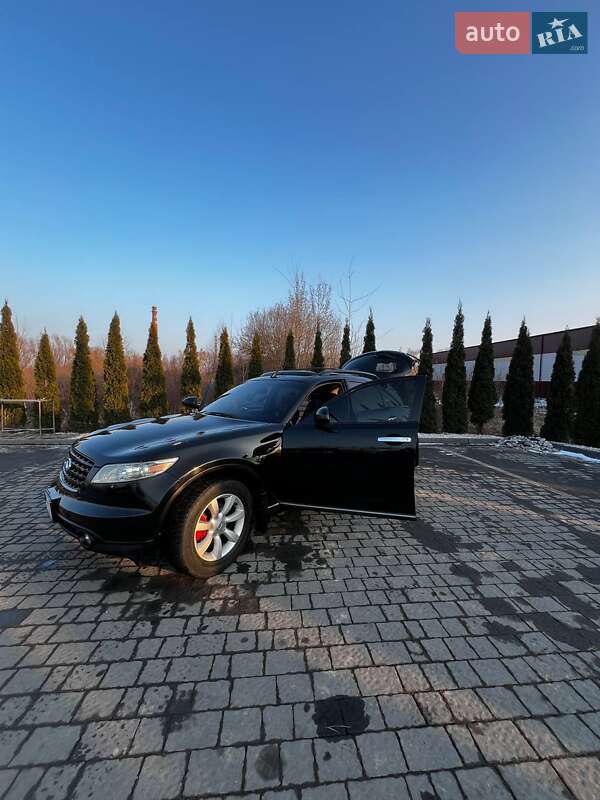 Infiniti Fx 35 (2004)