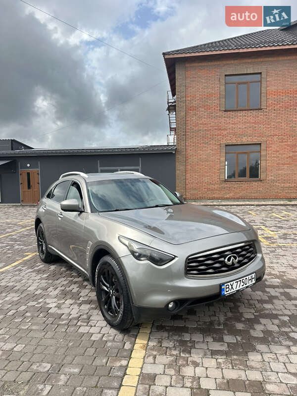 Infiniti Fx 35 (2011)