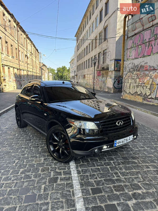 Infiniti Fx 35 (2006)