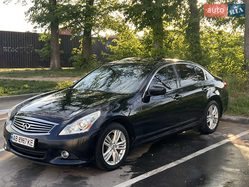 Infiniti G25 (2011)