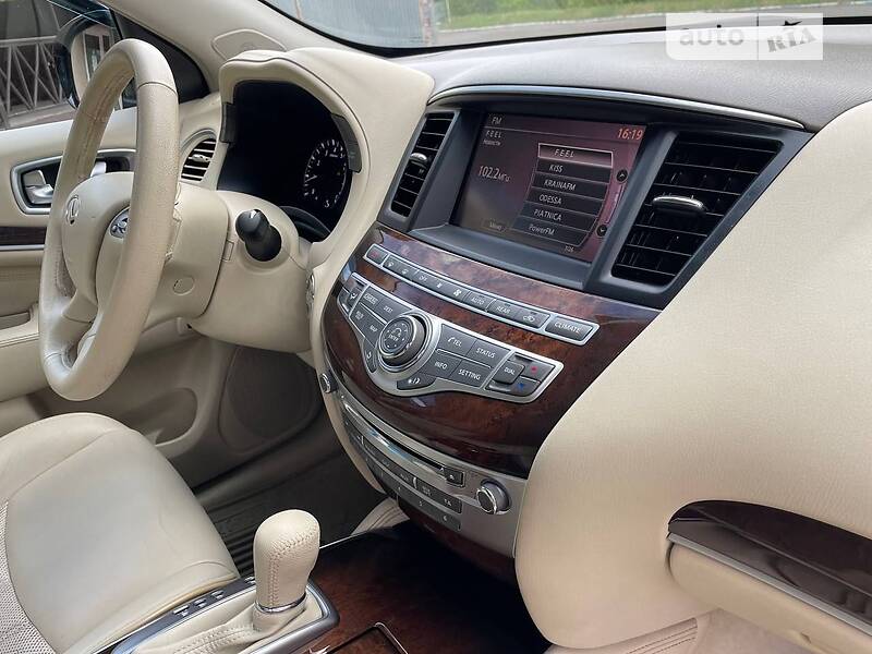 Infiniti Jx35 (2013)