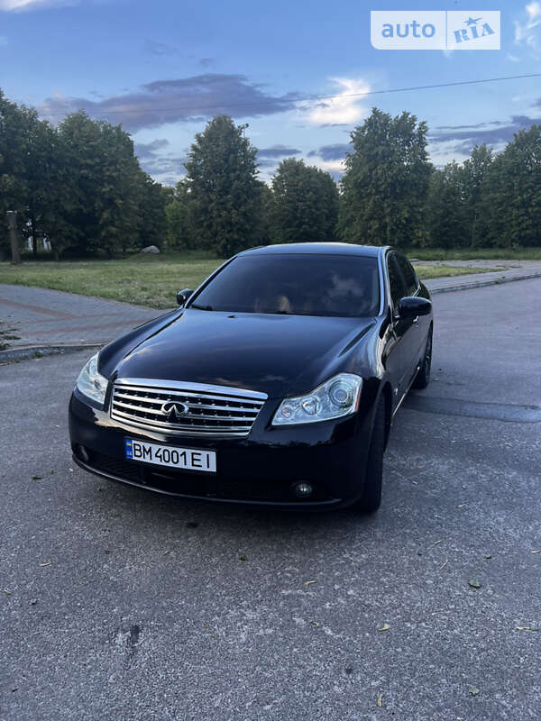 Infiniti M35 (2007)