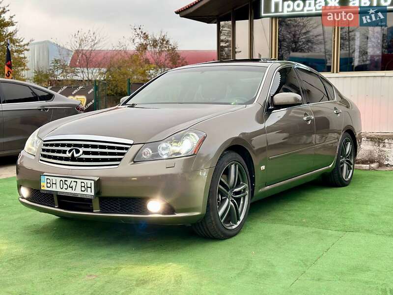 Infiniti M45 (2007)