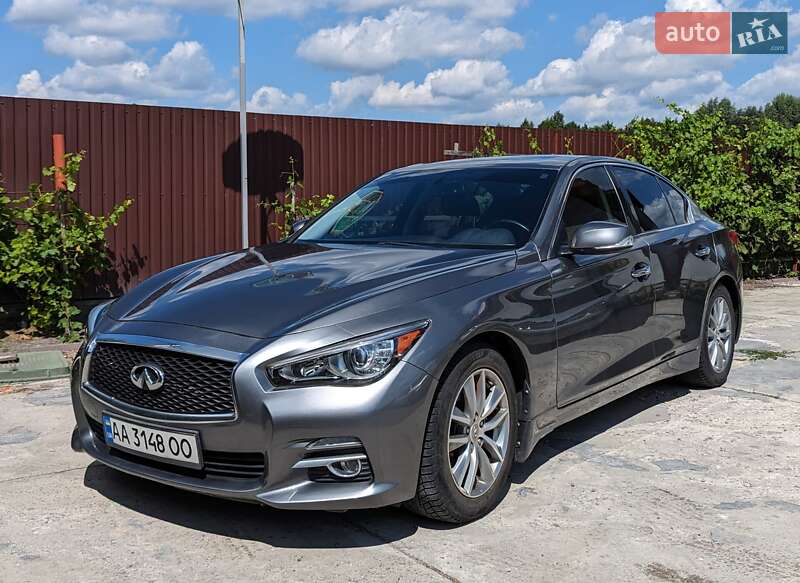 Infiniti Q50 (2014)