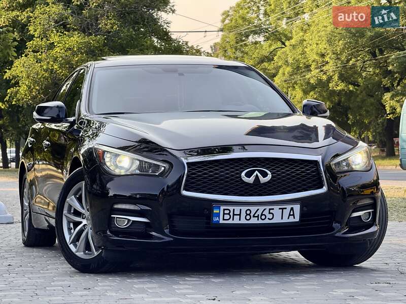 Infiniti Q50 (2015)