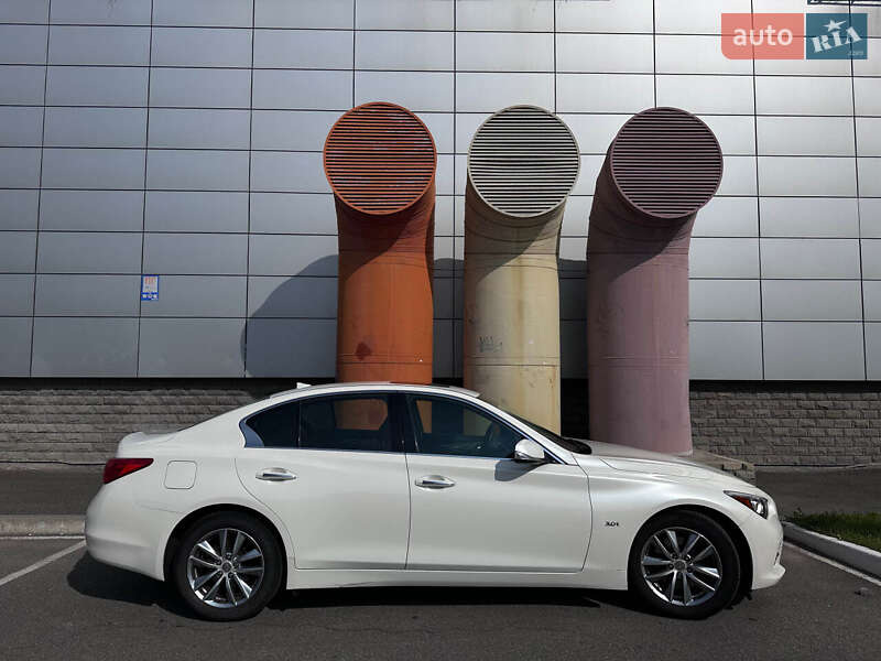 Infiniti Q50 (2016)