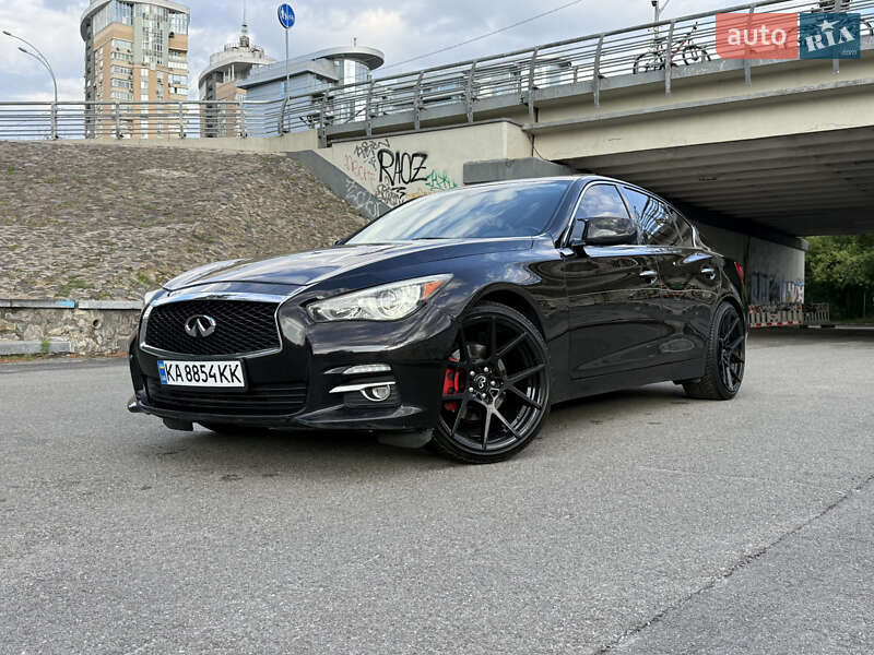 Infiniti Q50 (2015)