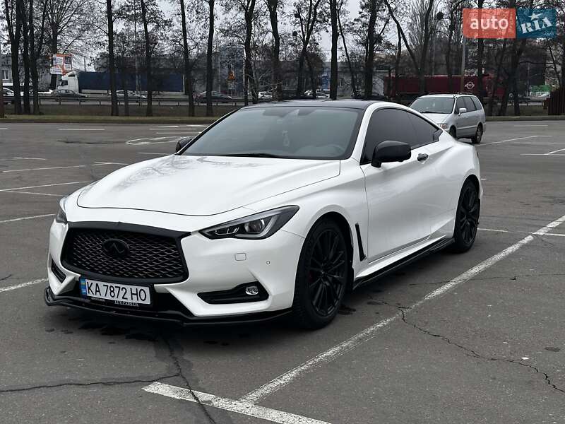 Infiniti Q60 (2017)