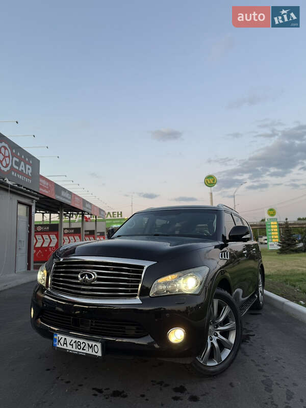 Infiniti Qx56 (2010)