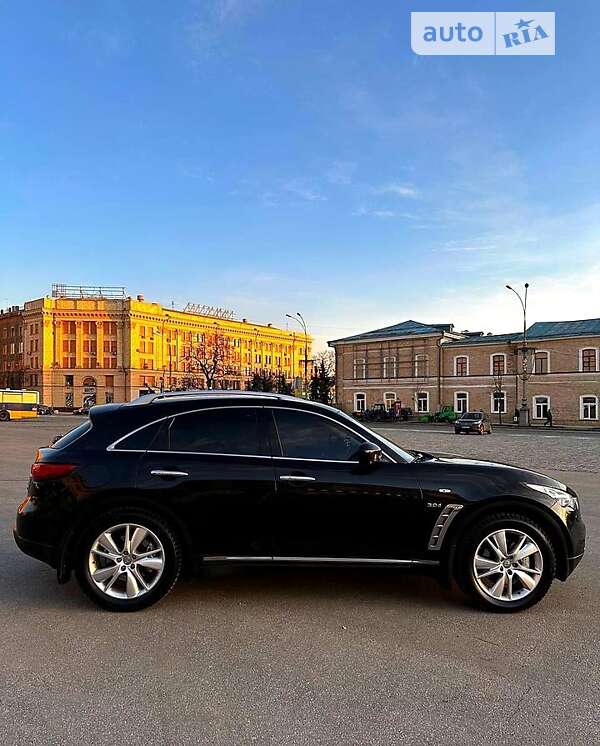 Infiniti Qx70 (2014)