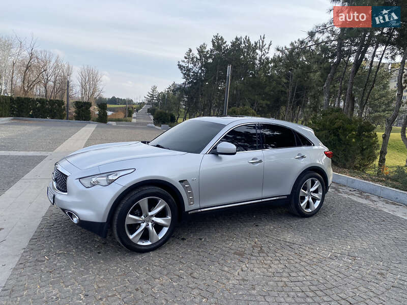 Infiniti Qx70 (2017)