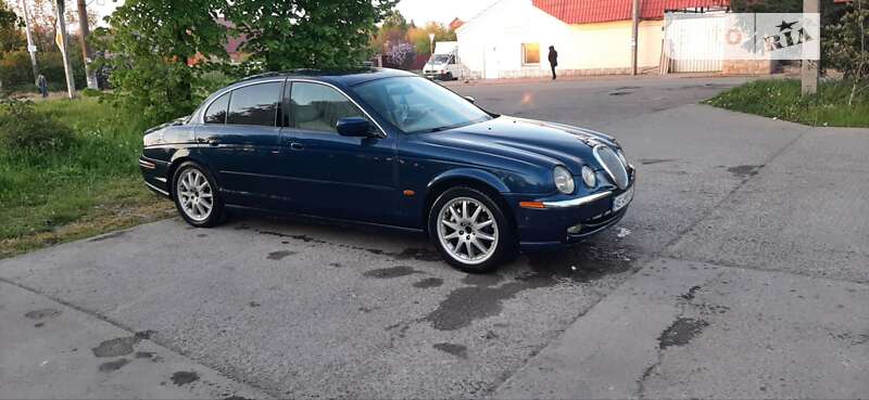 Jaguar S-type (1999)
