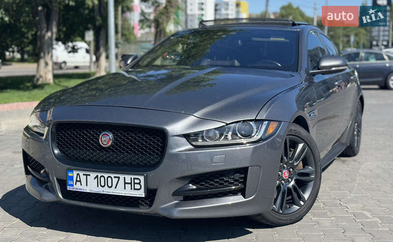 Jaguar Xe (2016)