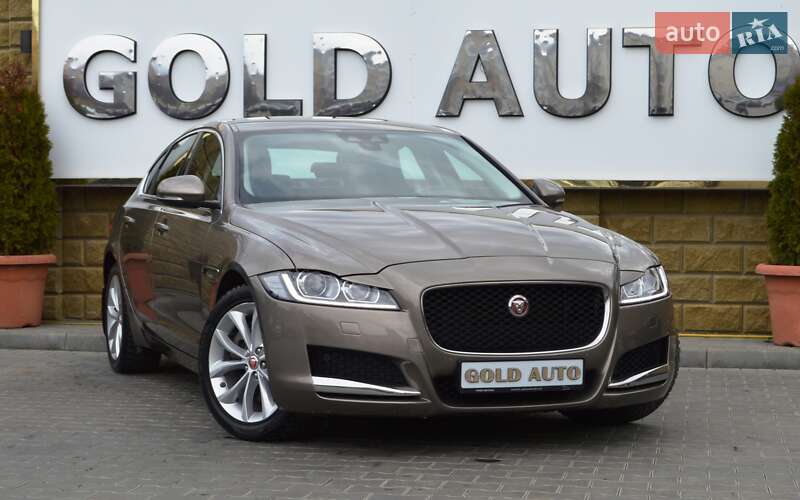 Jaguar Xf (2016)