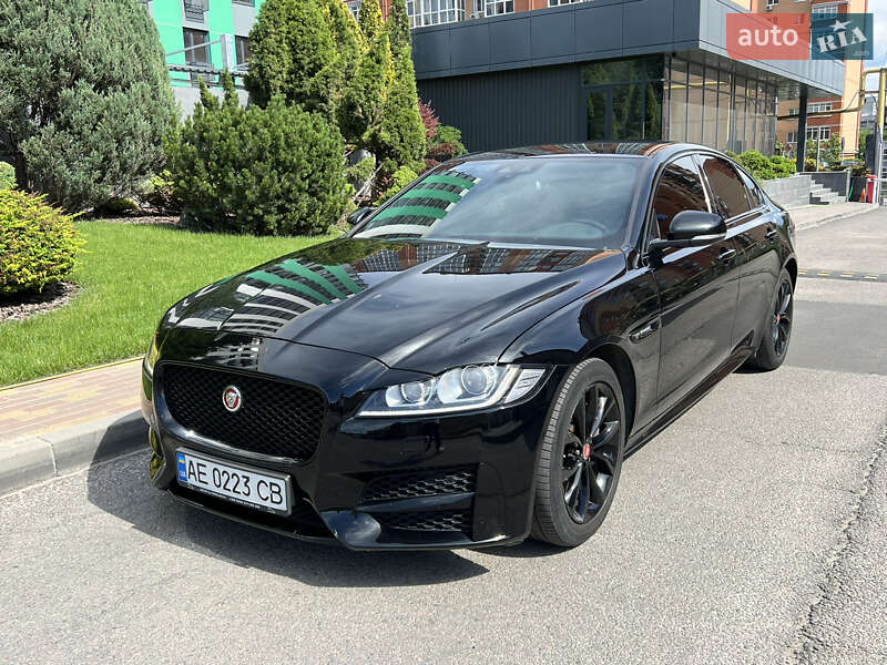 Jaguar Xf (2016)