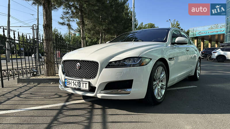 Jaguar Xf (2016)