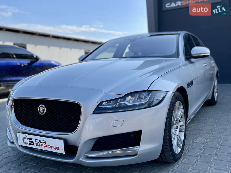 Jaguar Xf (2016)