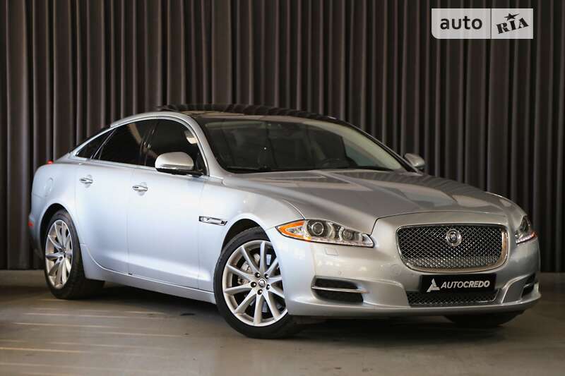 Jaguar Xj (2012)