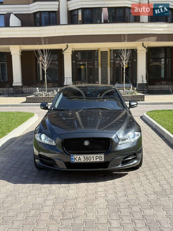 Jaguar Xj (2013)