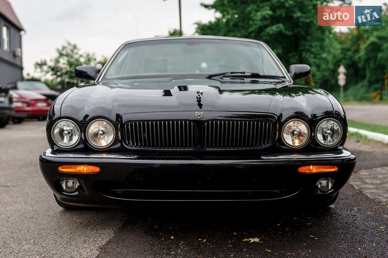 Jaguar Xj (2001)