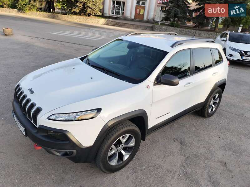 Jeep Cherokee (2015)