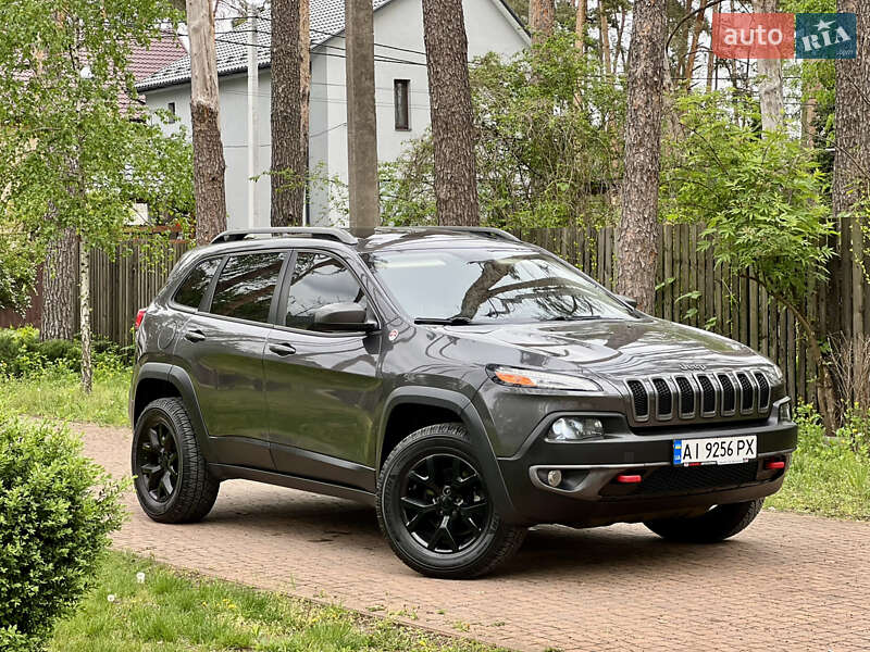 Jeep Cherokee (2014)