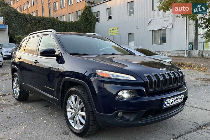 Jeep Cherokee (2015)
