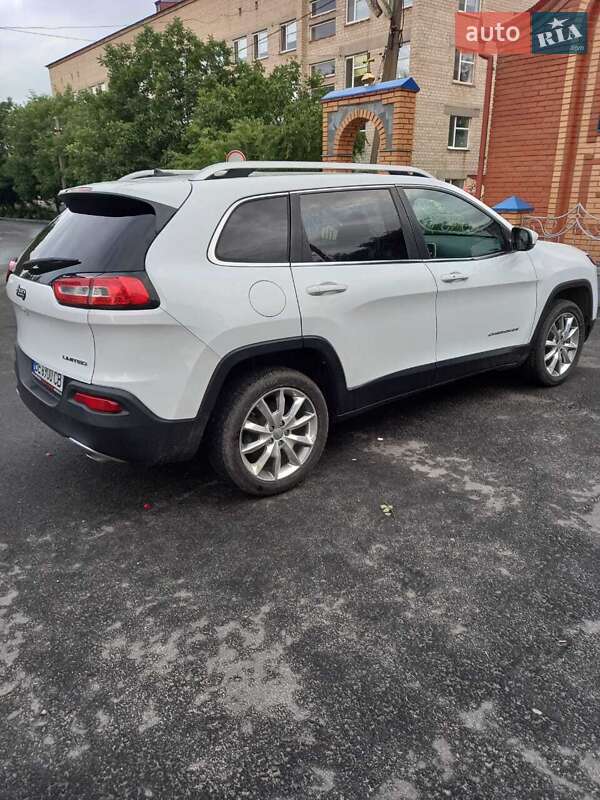 Jeep Cherokee (2013)