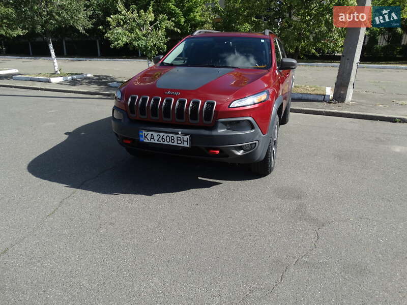 Jeep Cherokee (2015)