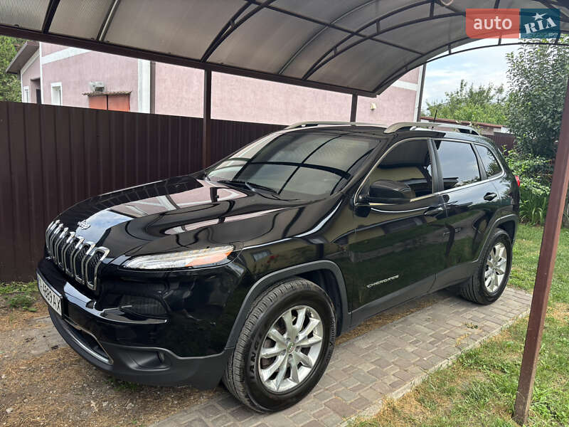 Jeep Cherokee (2016)
