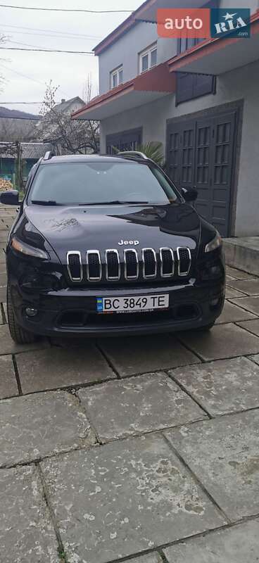 Jeep Cherokee (2016)