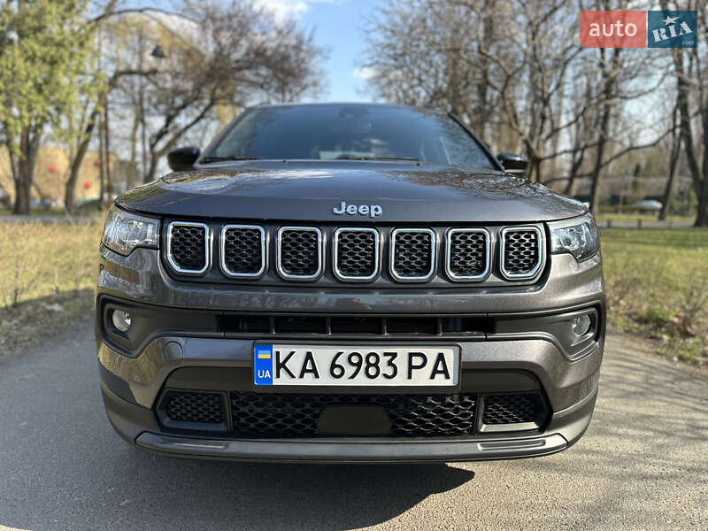 Jeep Compass (2023)